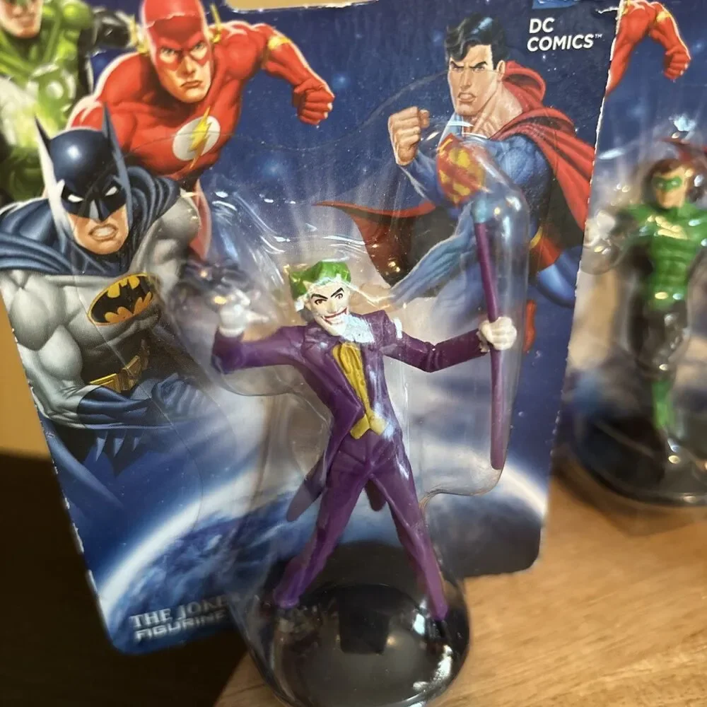 4 DC Comics Superman-Batman-Joker-Green lantern 2.5